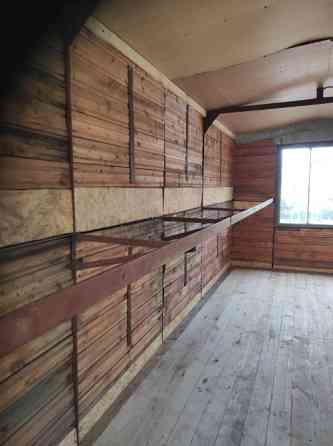 Вагончик кунг бытовка утепленный c окнами, внутри стеллажи и буржуйка Кременчук