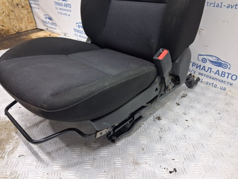 Сиденье переднее правое Mazda 3 BK 1.6 БЕНЗИН Z6 2003 (б/у) Київ - зображення 5
