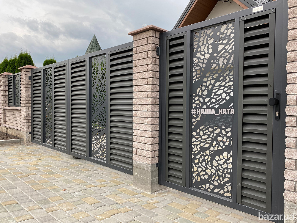 Ворота з декоративною вставкою у Долині Рахов - изображение 3