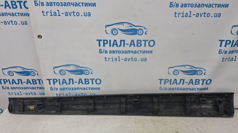 Накладка двери Renault Megane 3 1.5 DIESEL K9K 2008 перед. прав. (б/у) Київ - зображення 4