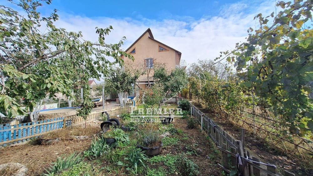 У продажу 2 поверх. будинок Чорноморськ - зображення 1