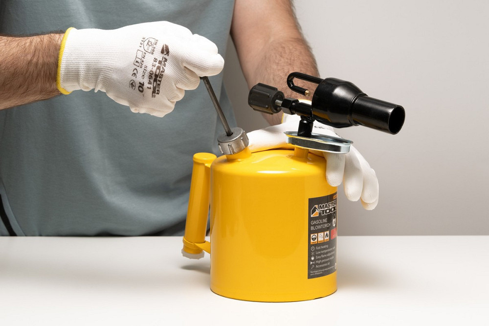 Лампа паяльная бензиновая MASTERTOOL 2.0 л 1100°С 32 мм 1200 г/час 0.25 МПа 44-5220 Харків - зображення 4