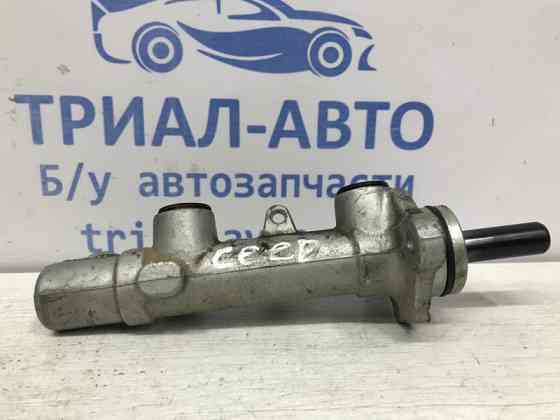 Тормозной цилиндр главный Kia Ceed 2006-2012 585101H200 (Арт. 43854) Київ