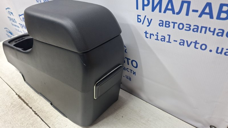 Подлокотник Mitsubishi Lancer 9 1.6 БЕНЗИН 4G18 2003 (б/у) Киев - изображение 4