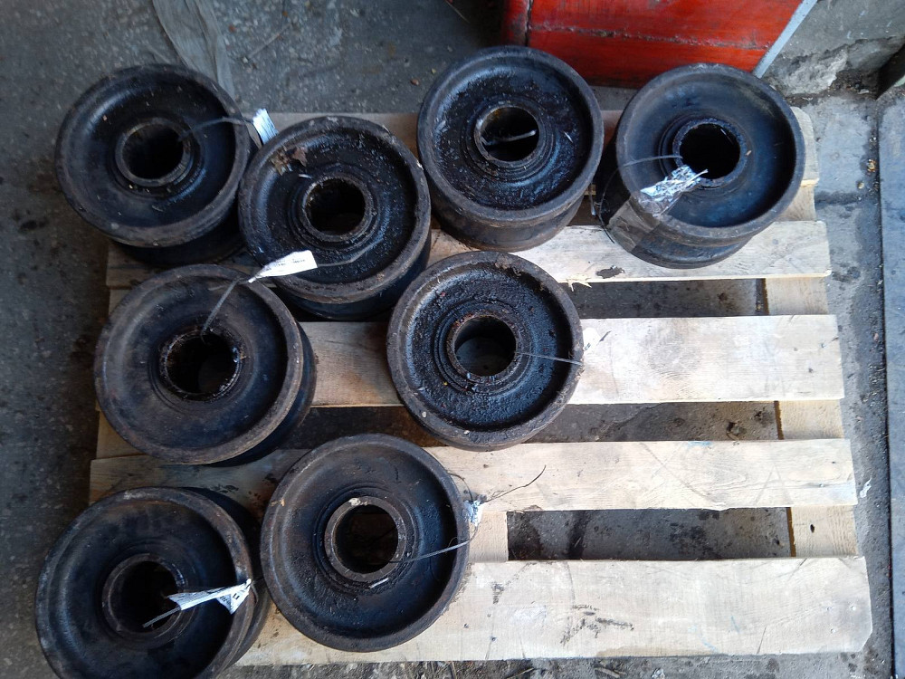 Ролик (голый) Э10011Е-0107-10Б. На ЭО-5111, ЭО-10011. В наличие 8 шт. Черкаси - зображення 1