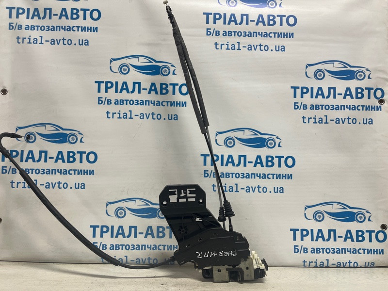 Замок двери передний правый Jeep Cherokee 2013-2019 4589916AE (Арт. 73983) Киев - изображение 1