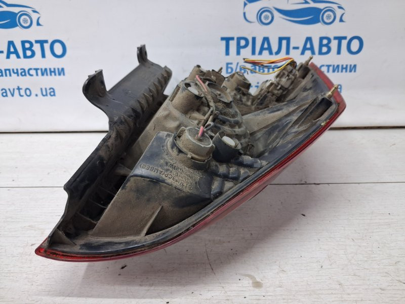 Фонарь задний внешний правый Mitsubishi Pajero Wagon 3 3.2 ДИЗЕЛЬ 4M41 1999 (б/у) Київ - зображення 7