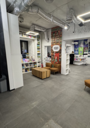 Площа Українських Героїв метро,вул Рогнідинська 1/13 приміщення 72м Київ