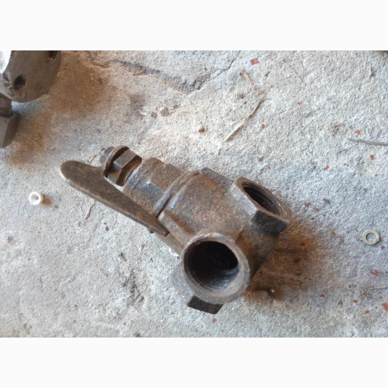 Краны чугунные, РМ-8, Ру-10. диам. 15мм. 3-х ходовые, -9шт. по 60грн Харьков - изображение 1