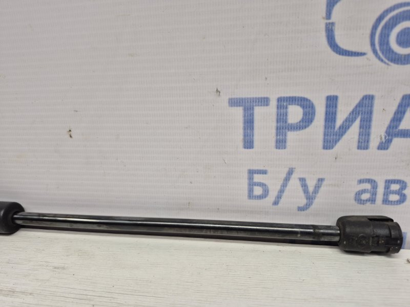 Амортизатор крышки багажника SsangYong Korando C200 2.0 DIESEL 2010 (б/у) Київ - зображення 3