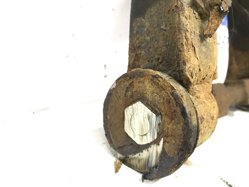 Рычаг передний верхний левый Mitsubishi Pajero Sport K9 2.5 DIESEL 4D56 1996 (б/у) Киев - изображение 3