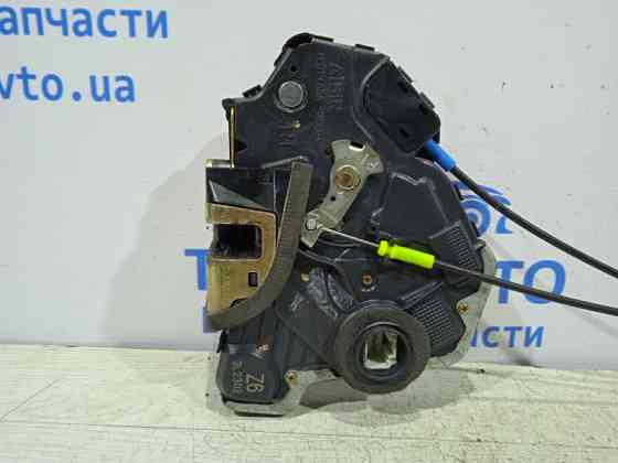 Замок двери передний правый Toyota Avensis T25 1.8 БЕНЗИН 1ZZFE 2002 (б/у) Київ