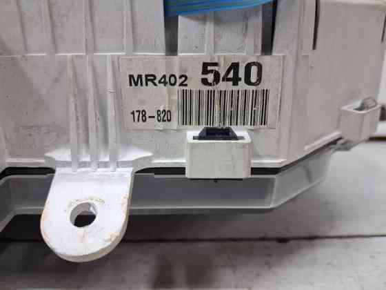 Приборная панель Mitsubishi Pajero Wagon 3 3.2 ДИЗЕЛЬ 4M41 1999 (б/у) Киев