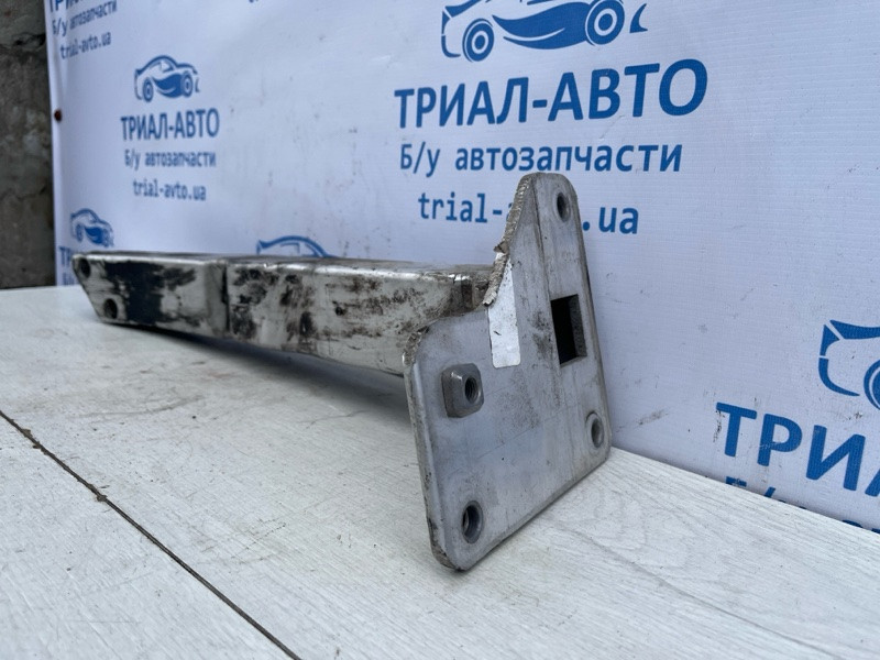 Кронштейн усилителя переднего бампера Jeep Cherokee KL 2.4 БЕНЗИН ED6 2013 прав. (б/у) Киев - изображение 3