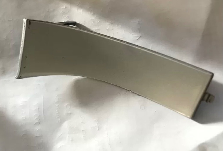 Бу накладка рейлинга Renault Megane 3, AVD 038-024-00, 03802400 правая передняя нижняя Кропивницкий - изображение 1