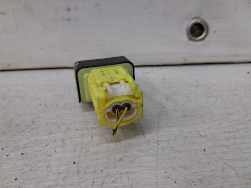 Датчик удара (AIRBAG) Toyota RAV 4 A40 2.2 DIESEL 2ADFTV 2012 (б/у) Киев - изображение 2