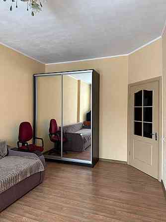 долгосрочная аренда 1-к квартира Киево-Святошинский, Гостомель, 8000 грн./мес. Гостомель