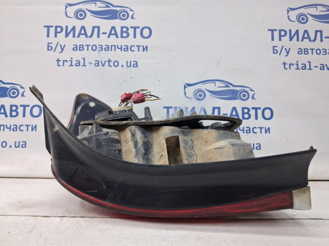 Фонарь задний внешний левый Toyota Avensis T25 1.8 БЕНЗИН 1ZZFE 2002 (б/у) Киев - изображение 5