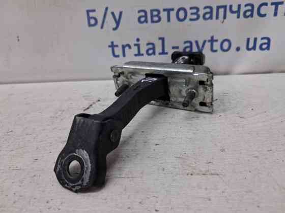 Ограничитель двери передний левый Jeep Cherokee 2013-2019 68103030AB (Арт. 78074) Київ