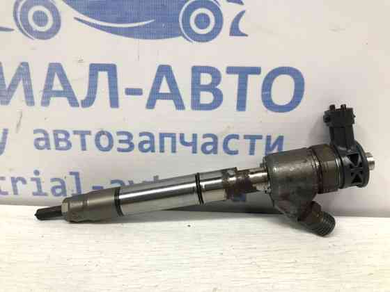 Форсунка топливная Hyundai Tucson TL 1.7 DIESEL D4FD 2015 (б/у) Киев