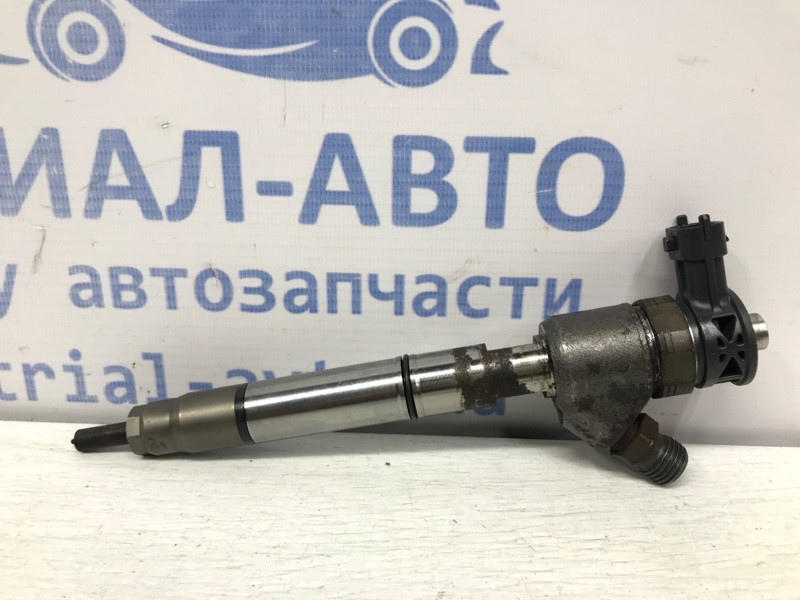 Форсунка топливная Hyundai Tucson TL 1.7 DIESEL D4FD 2015 (б/у) Киев - изображение 1