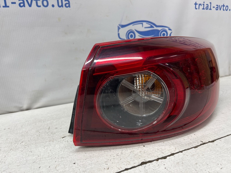 Фонарь задний внешний правый Mazda 3 BM 2.2 DIESEL 2013 (б/у) Київ - зображення 2
