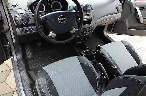 Комфортабельные автомобильные чехлы для Dodge Caliber Черкассы