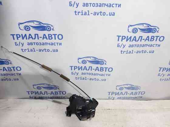Замок двери передний правый Toyota Camry 55 2014 (б/у) Киев