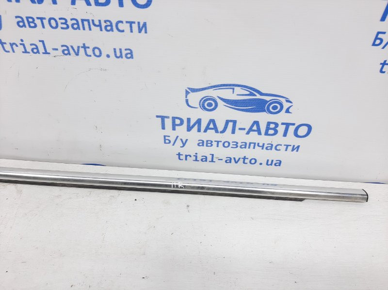 Молдинг стекла двери передний Chevrolet Cruze J300 1.8 2009 (б/у) Київ - зображення 3