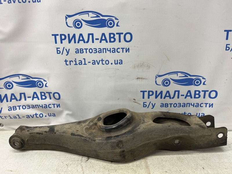 Рычаг задней подвески нижний поперечный (под пружину) Mitsubishi Pajero Wagon 3 3.2 ДИЗЕЛЬ (б/у) Киев - изображение 2