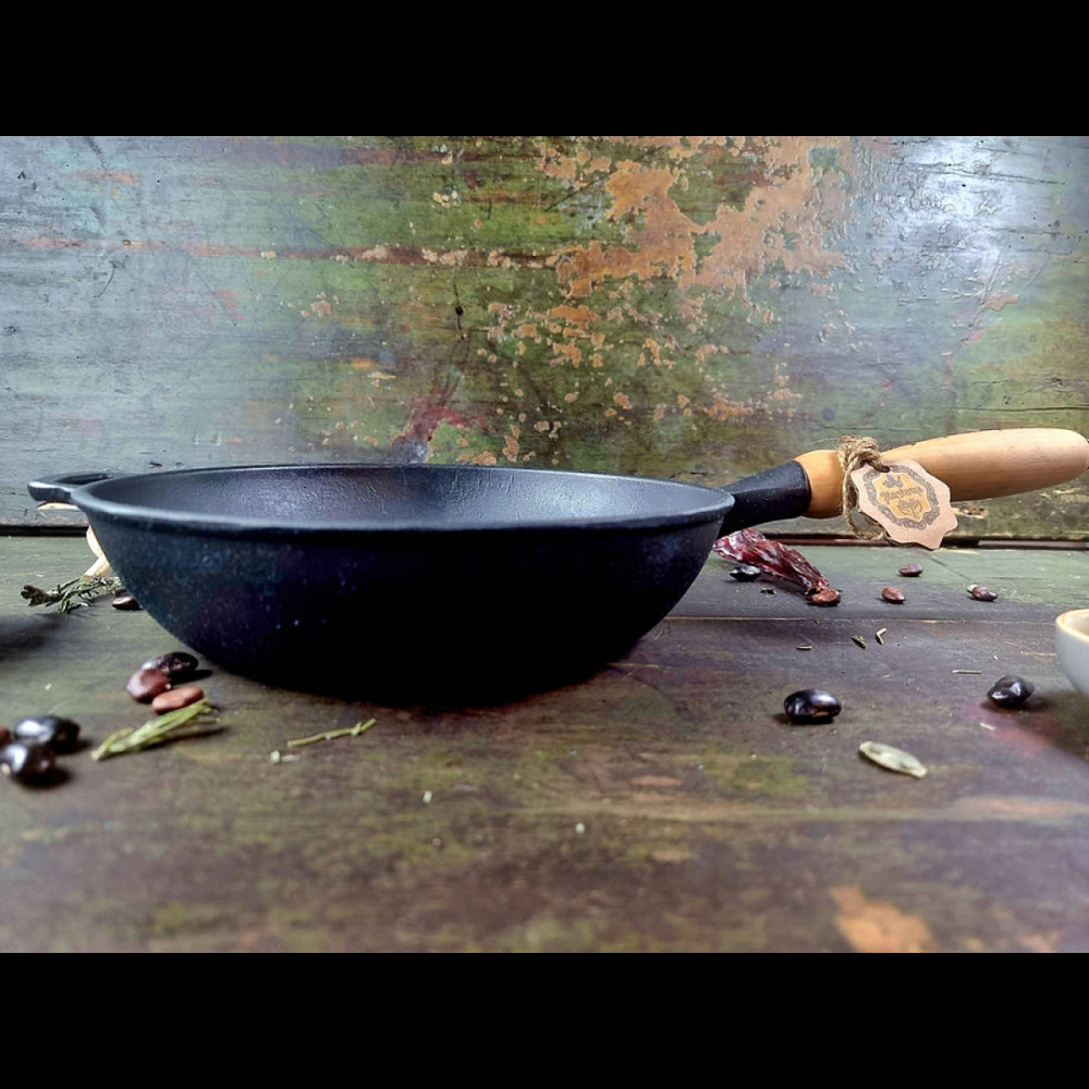 Сковорода чугунная Maysternya с деревянной ручкой 24х6см Т304 Одеса - зображення 6