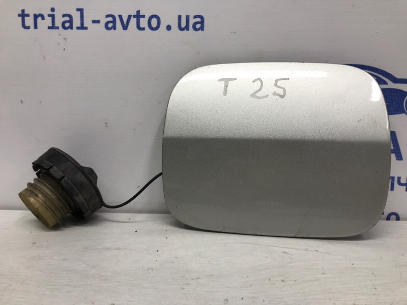 Лючок бака Toyota Avensis T25 1.8 БЕНЗИН 1ZZFE 2002 (б/у) Киев - изображение 1