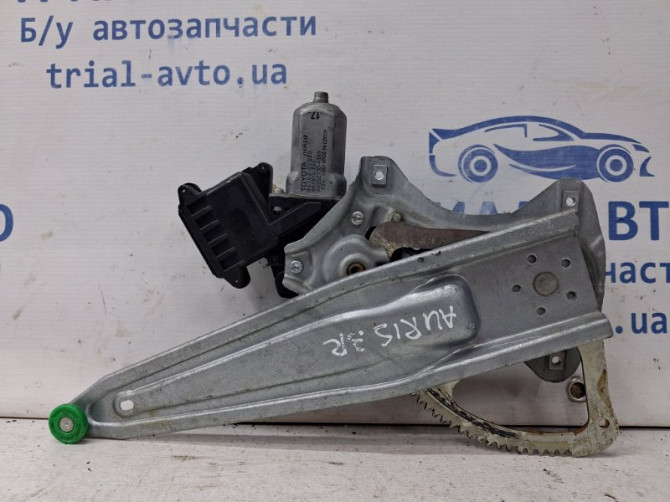 Стеклоподъемник задний правый Toyota Auris E150 1.6 БЕНЗИН 1ZRFAE 2006 (б/у) Київ - зображення 3