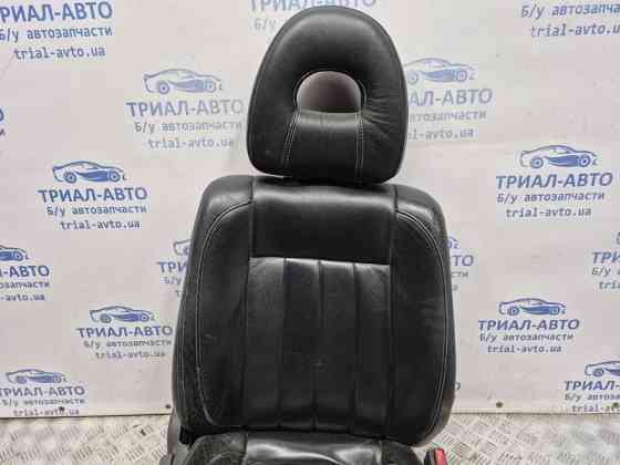 Сиденье переднее правое Mitsubishi Pajero Sport K9 2.5 DIESEL 4D56 1996 (б/у) Київ