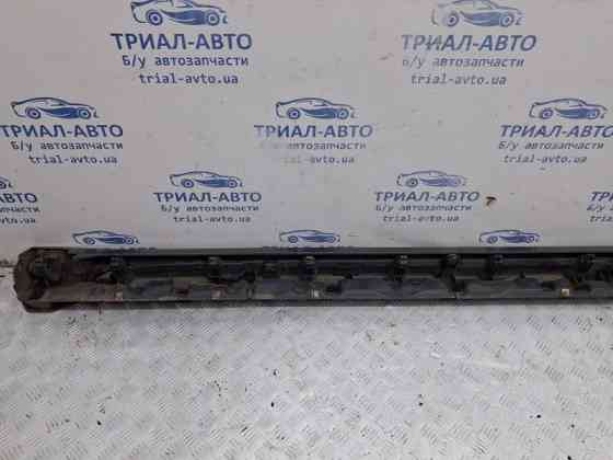 Накладка порога внешняя правая Mitsubishi Outlander CU 2.4 БЕНЗИН 4G69 2003 (б/у) Киев