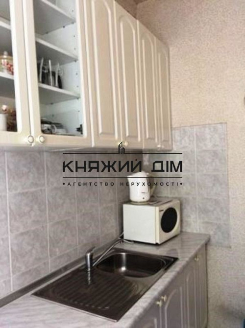 Комфортна, роздільна 2-х к. Кв. біля ст. м. Кловська. № 11155130 Киев - изображение 2