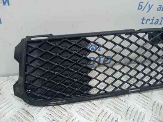 Решетка бампера центральная Mitsubishi Lancer 10 1.5 БЕНЗИН 4A91 2007 (б/у) Киев