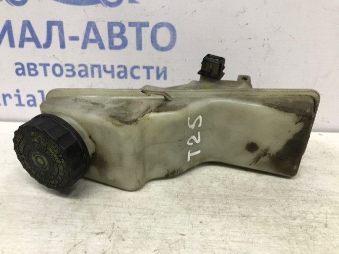 Бачок главного тормозного цилиндра Toyota Avensis 2003-2009 4722005050 (Арт. 42592) Киев - изображение 3