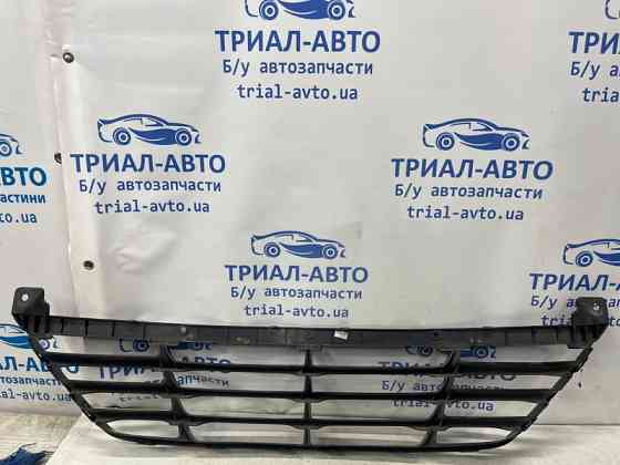 Решетка бампера центральная Hyundai IX35 LM 1.7 DIESEL D4FD 2009 (б/у) Киев