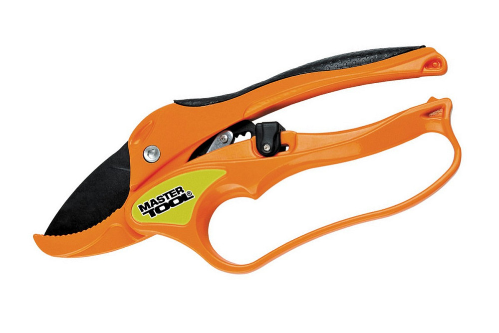 Секатор садовый MASTERTOOL с наковальней храповый 200 мм ручки из алюминия с покрытием TPR лезвие те Харків - зображення 1