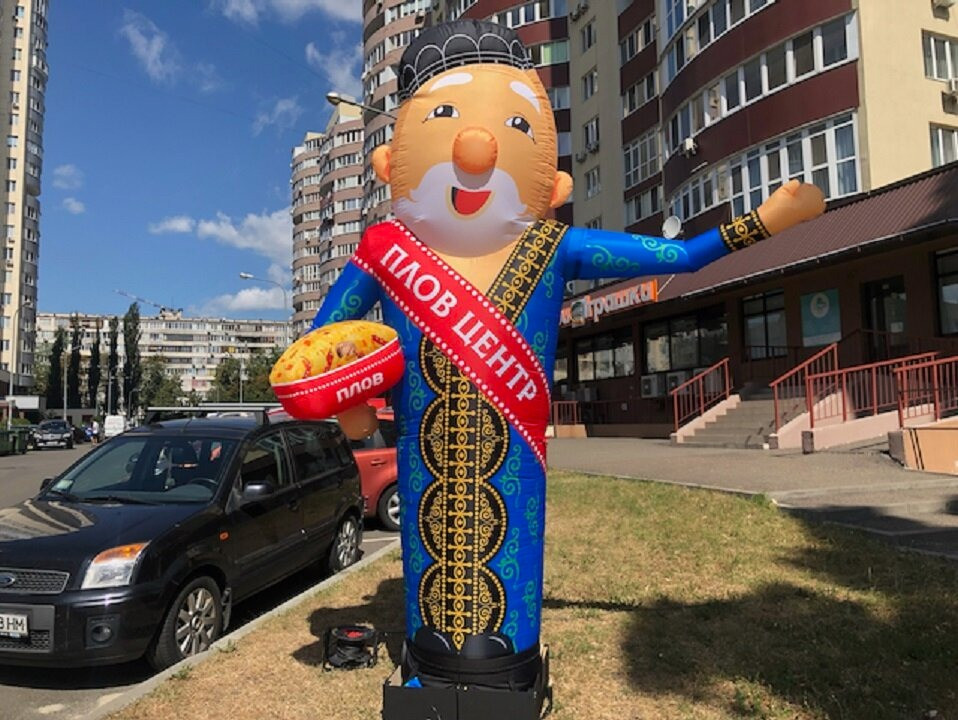 Надувная реклама ресторана Київ - зображення 2