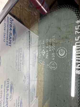 Стекло в кузов заднее левое Mitsubishi Outlander CU 2.4 БЕНЗИН 4G69 2003 (б/у) Київ