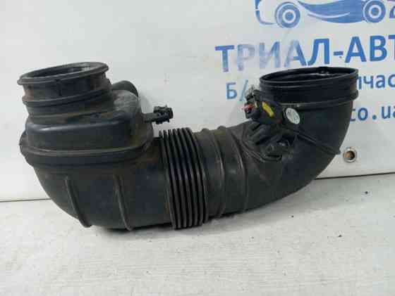 Патрубок воздушного фильтра Infiniti Q50 V37 2.2 DIESEL OM651 2013 (б/у) Київ