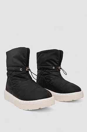 Дутики жіночі зимові на хутрі, колір чорно-бежевий (36-41р.) Одесса