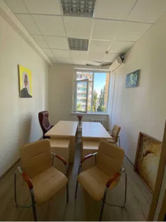 КПІ метро, вул Богдана Гаврилишина 7, офіс 20м Київ