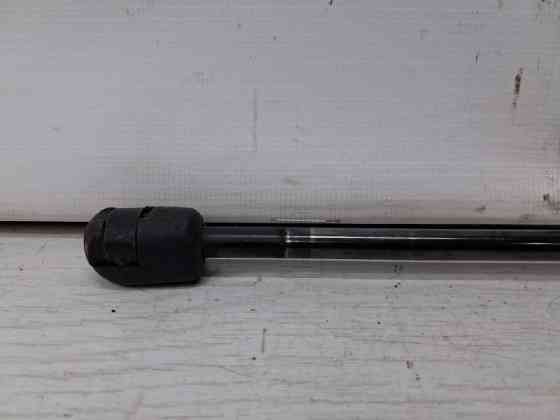 Амортизатор крышки багажника Kia Sorento 2002-2011 817713E021 (Арт. 69407) Київ