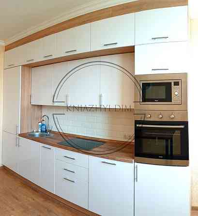 Шикарная двухкомнатная квартира с видом на озеро в ЖК Лебединый.Код: 21132371 Київ