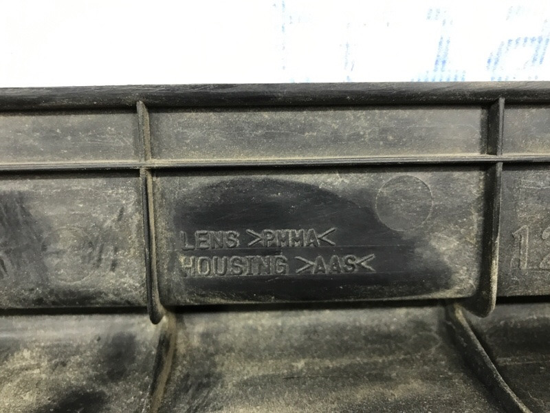 Фонарь задний внешний левый Mitsubishi Pajero Wagon 3 3.2 ДИЗЕЛЬ 4M41 1999 (б/у) Киев - изображение 9