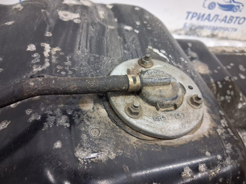 Бак топливный металлический Mitsubishi Pajero Wagon 3 3.2 ДИЗЕЛЬ 4M41 1999 (б/у) Киев - изображение 4