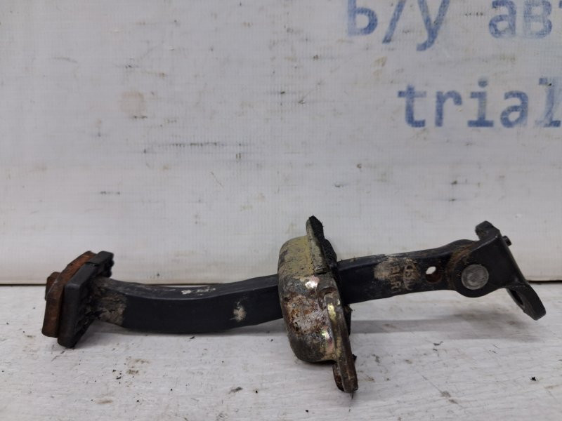 Ограничитель двери задний правый Kia Sorento BL 2.5 DIESEL D4CB 2002 (б/у) Киев - изображение 1